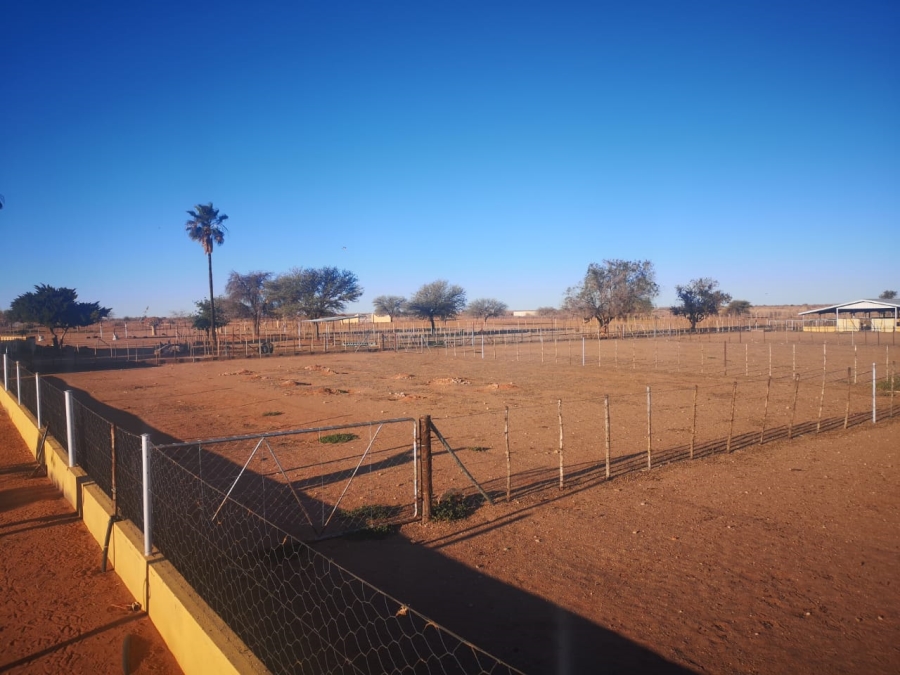 4 Bedroom Property for Sale in Upington Rural Northern Cape